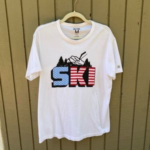 American Eagle Tailgate Ski Graphic Tee - Medium